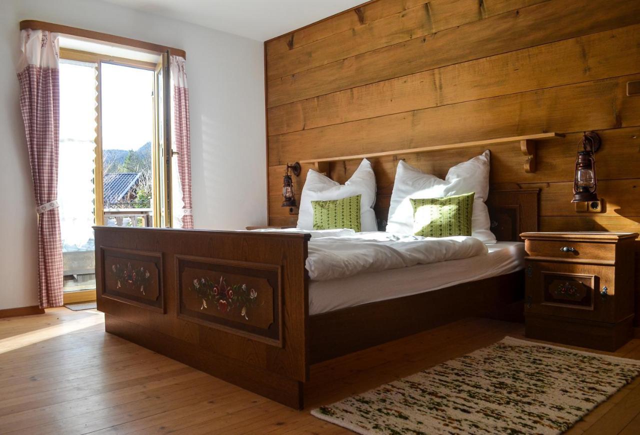 Berggasthof Karntner Alm Hotel Mittenwald Exterior foto